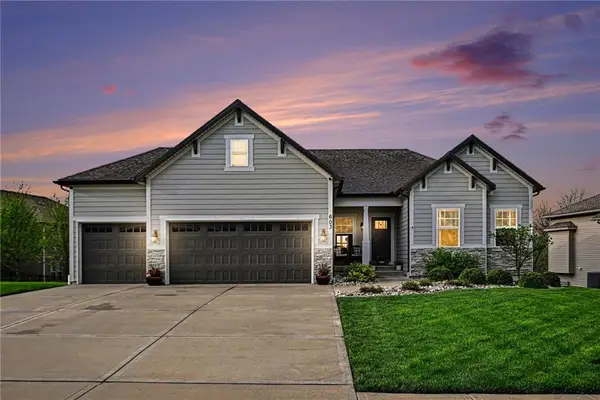 603 Rock Bridge Court, Smithville, MO 64089