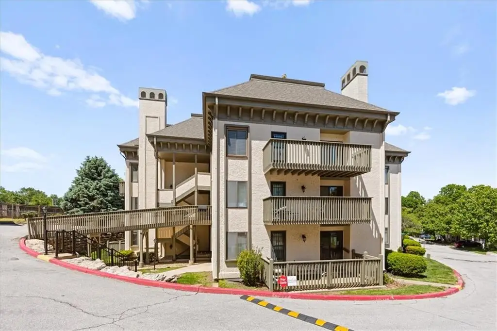 301 E Partridge Avenue #K, Independence, MO 64055 - #1