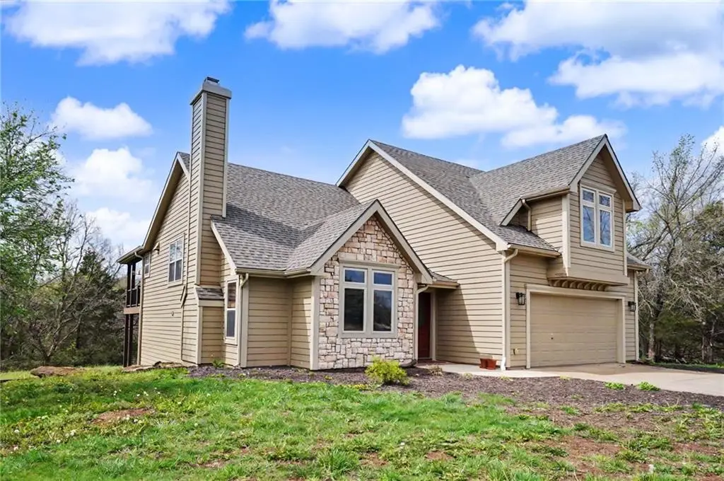 881 N 1928 Road, Lecompton, KS 66050 - #1