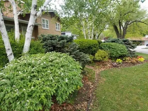 2101 NE 62nd Street, Kansas City, MO 64118