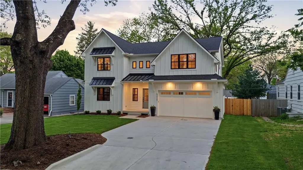 5325 W 72nd Street, Prairie Village, KS 66208 - #1