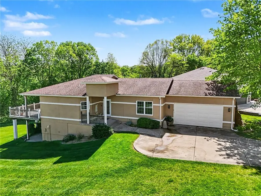 813 NE Sonora Valley Circle, Blue Springs, MO 64014 - #3