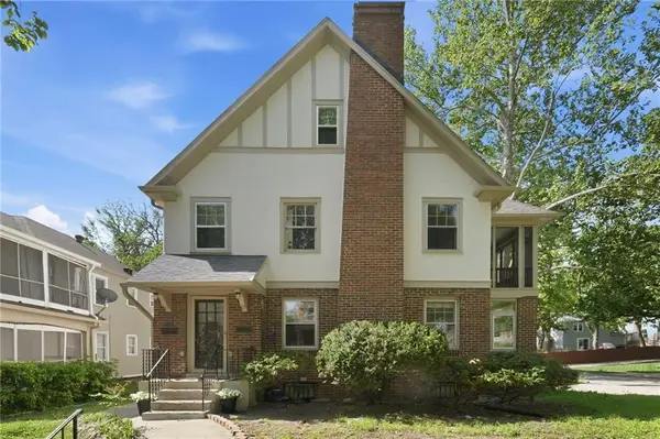 401-403 E 63rd Terrace, Kansas City, MO 64110