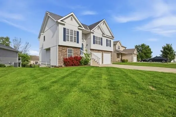1219 Wildflower Road, Warrensburg, MO 64093 - #2