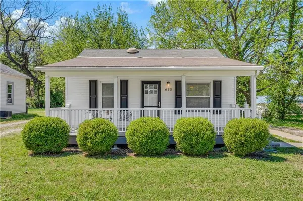 615 Alabama Street, Lawrence, KS 66044