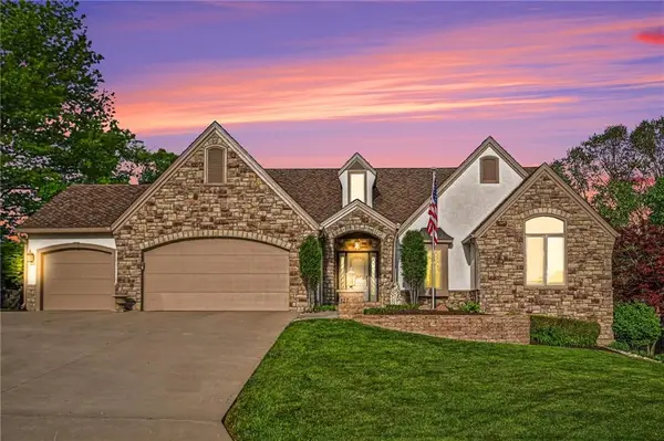 527 Canyon Drive, Lawrence, KS 66049