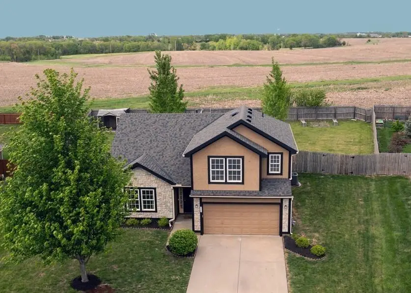3725 N 152nd Court, Basehor, KS 66007 - #1