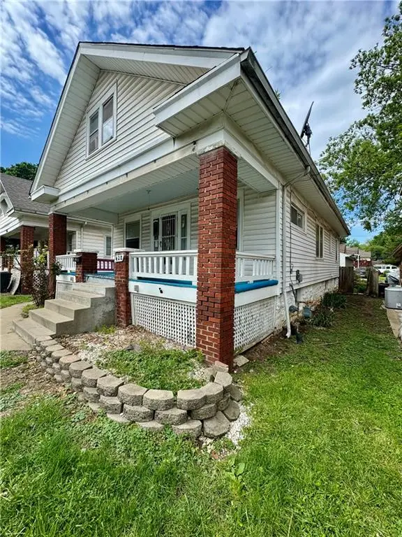428 N 22nd Street, Kansas City, KS 66102 - #3