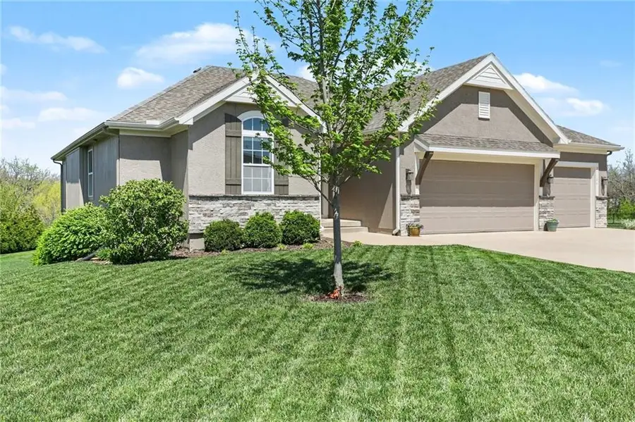 21106 W 190 Terrace, Spring Hill, KS 66083 - #2