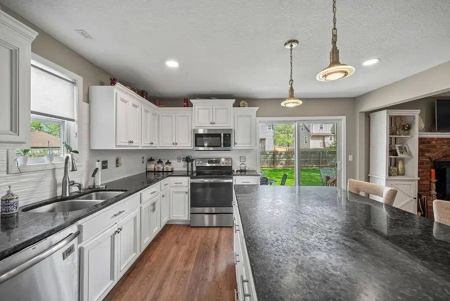 12720 W 102nd Street, Lenexa, KS 66215 - #3