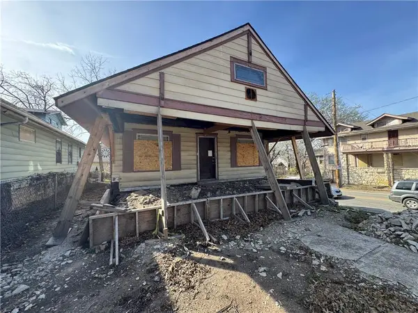 3900 Benton Boulevard, Kansas City, MO 64130