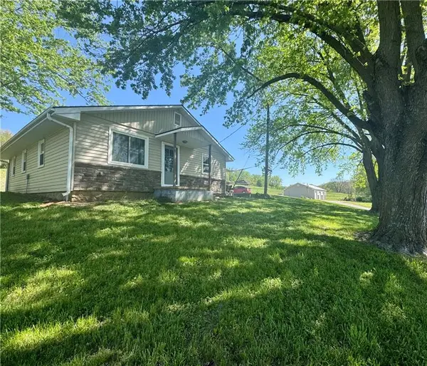 135 SE Mount Zion Road, St Joseph, MO 64504