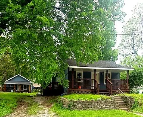 2611 W 45th Avenue, Kansas City, KS 66103