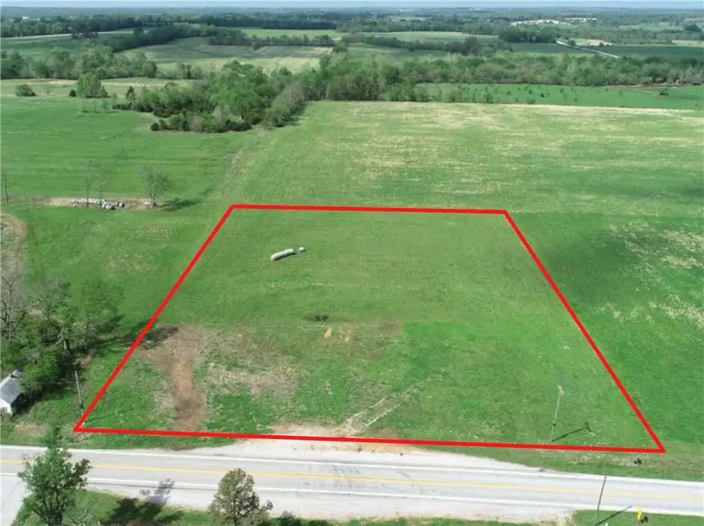 6777 E 32 Highway, El Dorado Springs, MO 64744 - #1