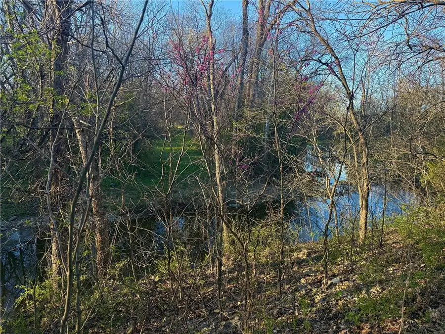 4512 Pawnee Road, Wellsville, KS 66092 - #3