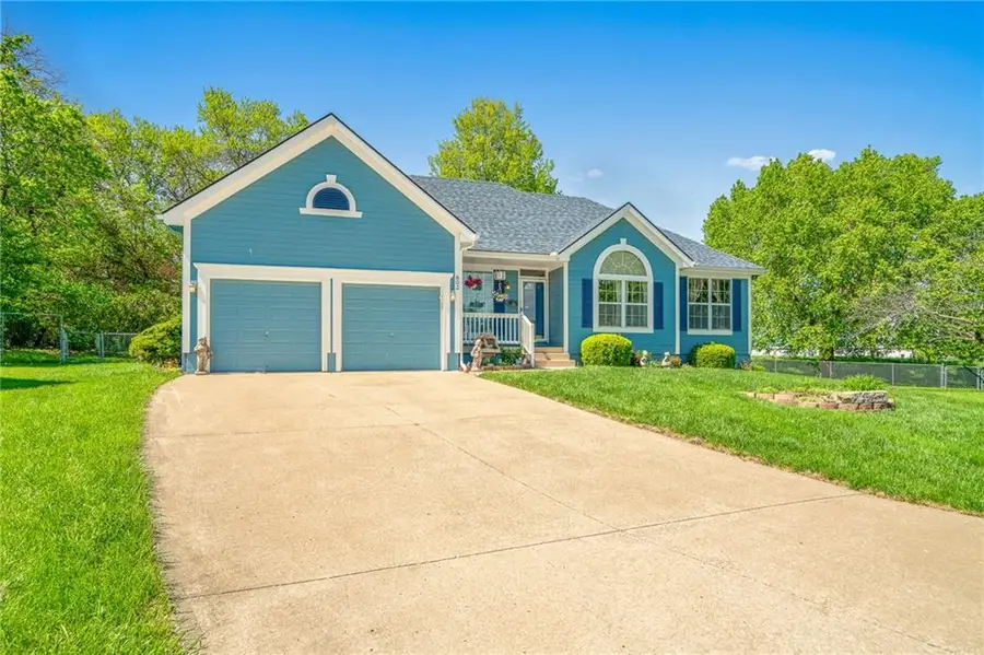 802 Courtland Court, Belton, MO 64012 - #2