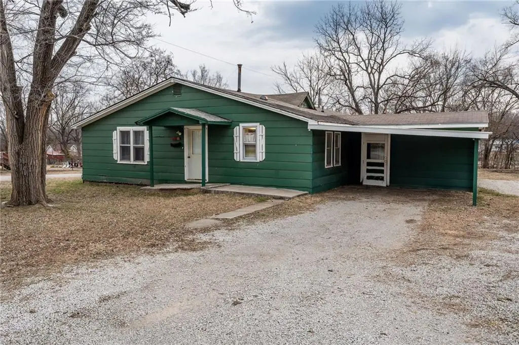 23 N Washington Street, Fort Scott, KS 66701 - #1