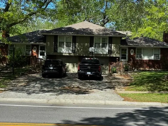 1510 E Sheridan Street, Olathe, KS 66062 - #2