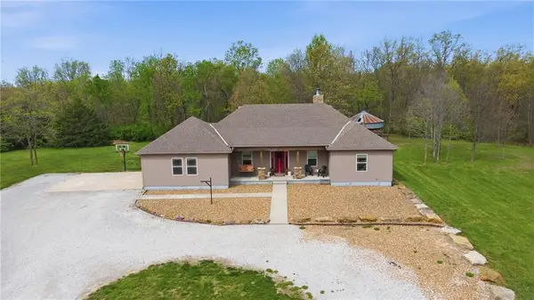 5317 Afek Road, Higginsville, MO 64037