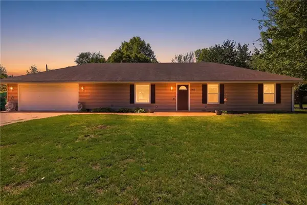 103 W Locust Street, Archie, MO 64725