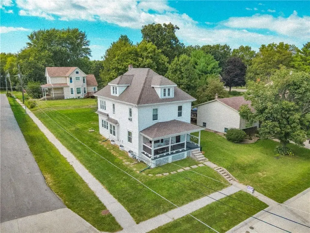 1302 N Mulberry Street, Maryville, MO 64468 - #1