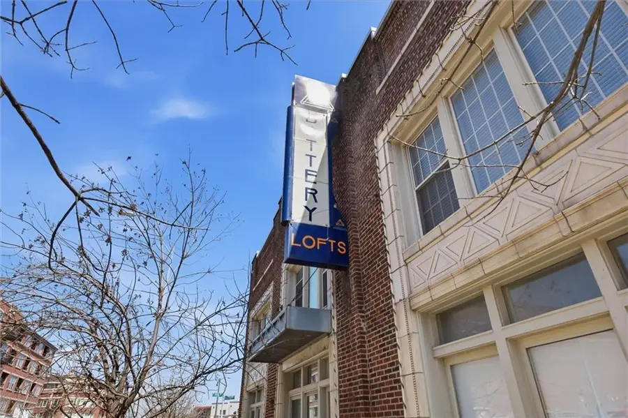 3001 Gillham Road #206, Kansas City, MO 64108 - #2