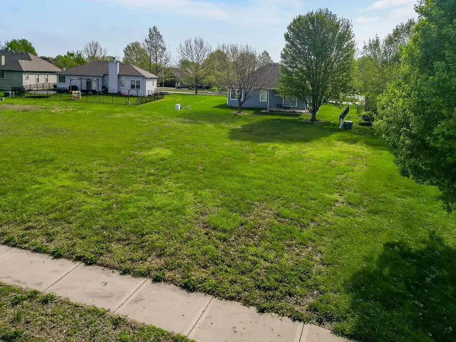 29397 Palmer Drive, Paola, KS 66071 - #2