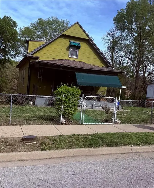 2013 Kansas Avenue, Kansas City, MO 64127 - #1