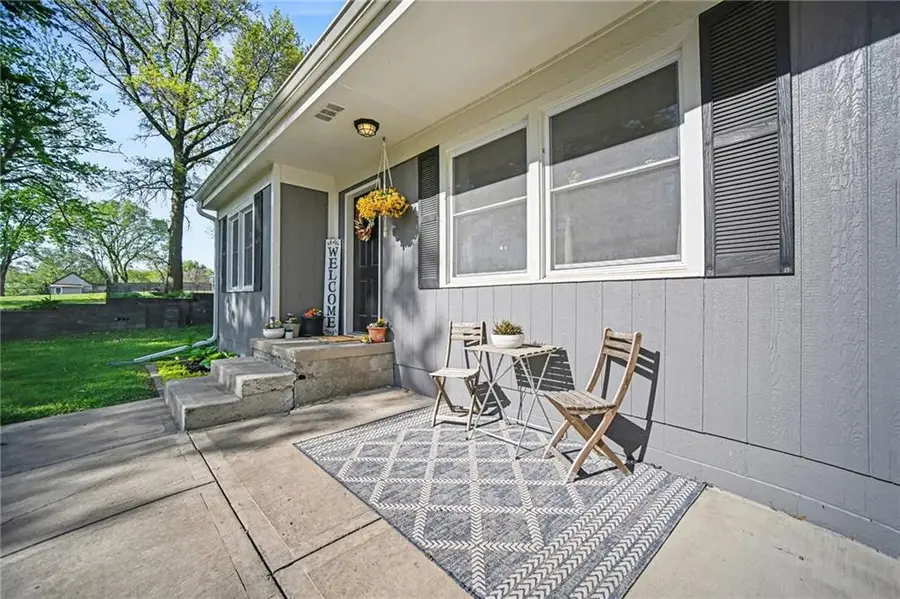 1209 N 8th Street, Lansing, KS 66043 - #3