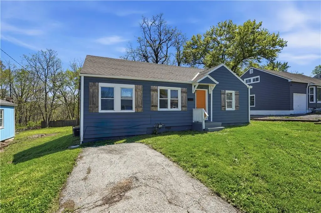 5609 Oakland Avenue, Kansas City, MO 64129 - #1