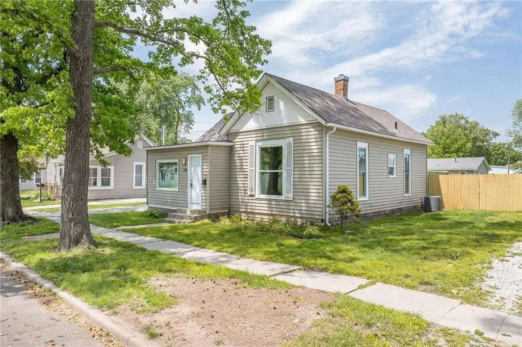 710 W Locust Street, Plattsburg, MO 64477 - #1