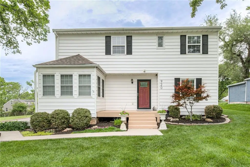 920 County Line Road, Kansas City, KS 66103 - #1