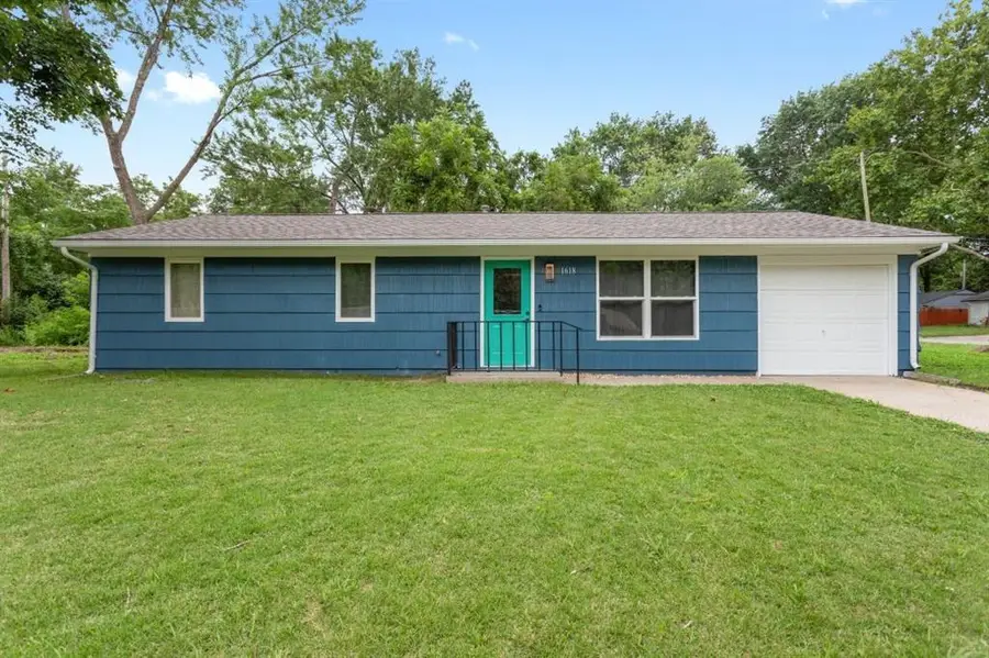 1618 Pennsylvania Street, Lawrence, KS 66044 - #2