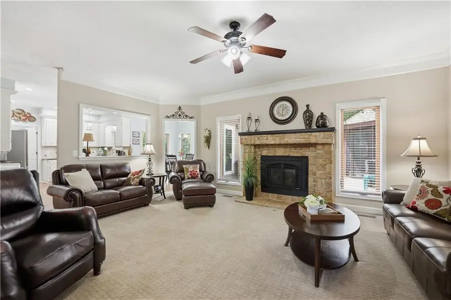 14220 S Brougham Drive, Olathe, KS 66062 - #3