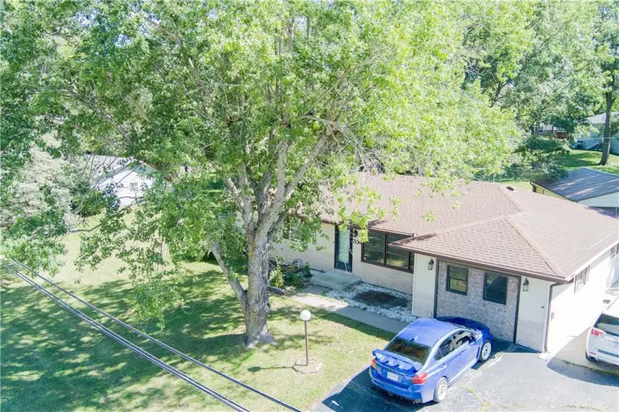 706 W 16th Street, Maryville, MO 64468 - #2
