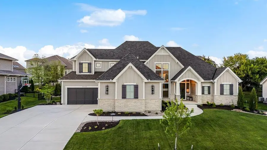 17220 Goddard Street, Overland Park, KS 66221 - #2