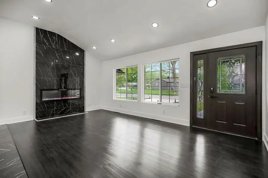 9806 Bennington Avenue, Kansas City, MO 64134 - #3