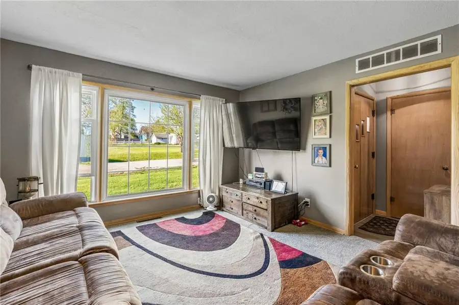 302 E Richardson Street, Gallatin, MO 64640 - #3