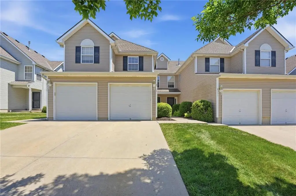 8335 N Kensington Avenue, Kansas City, MO 64119 - #1