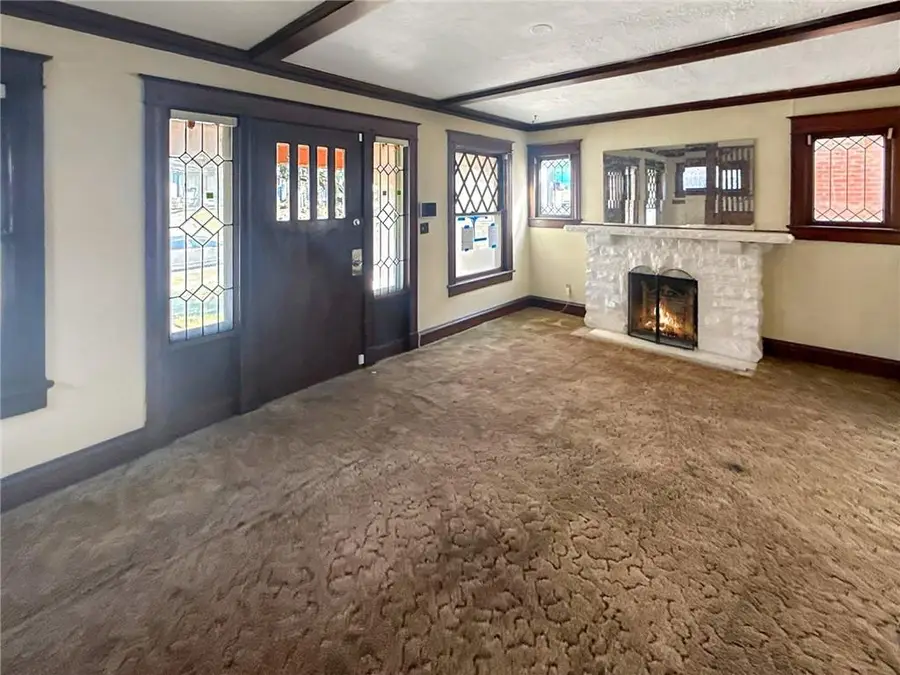 4210 Montgall Avenue, Kansas City, MO 64130 - #3
