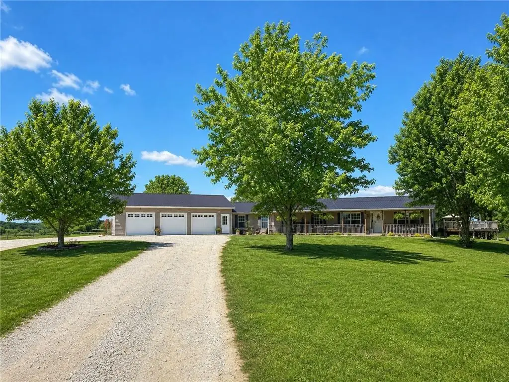 11745 Z Highway, Tina, MO 64682 - #1