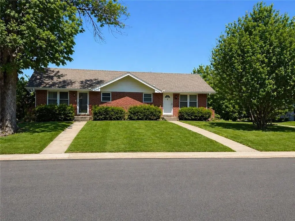 904 SE 3rd Terrace, Lees Summit, MO 64063 - #1