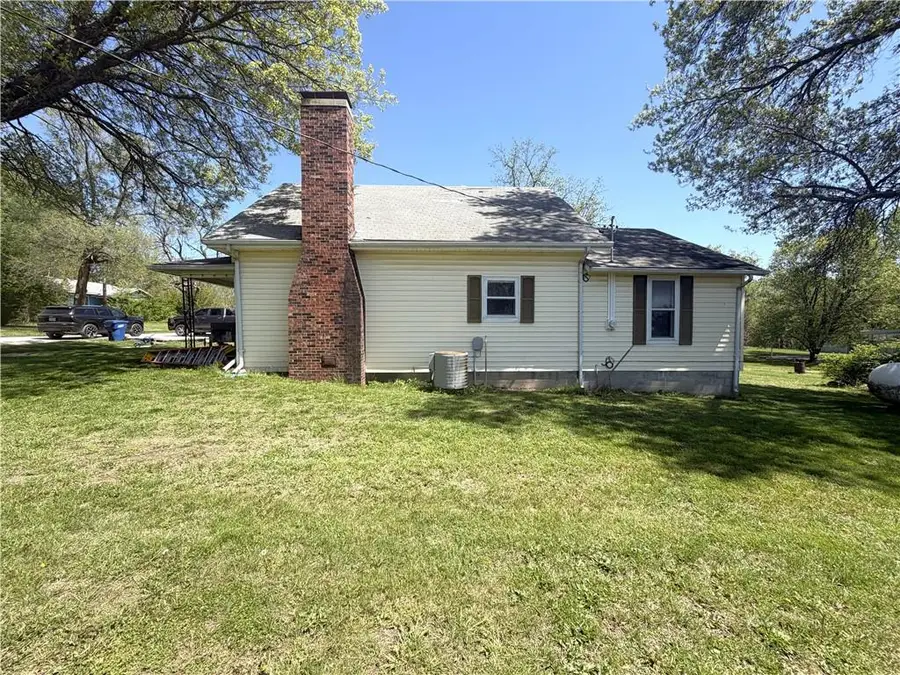 340 W Wisconsin Street, Breckenridge, MO 64625 - #3