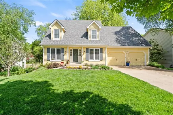 7816 W 115th Street, Overland Park, KS 66210
