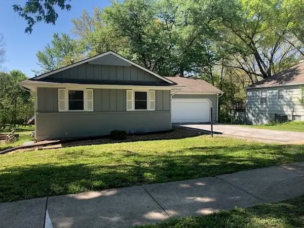 3203 E 107th Terrace, Kansas City, MO 64137