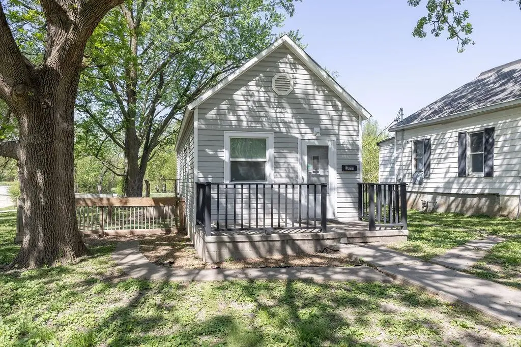 1430 N 15th Street, Saint Joseph, MO 64505 - #1