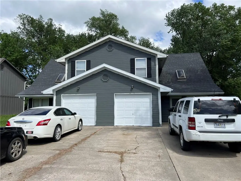 411-413 Spring Avenue, Liberty, MO 64068 - #1