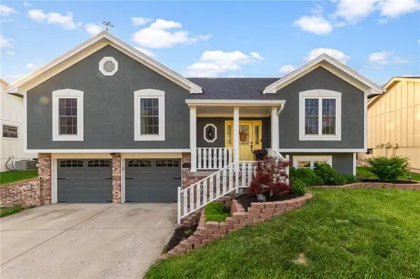 1712 Welleslay Lane, Liberty, MO 64068