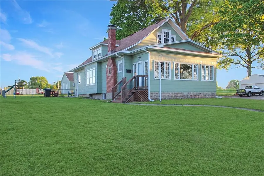 511 W 22nd Street, Higginsville, MO 64037 - #2