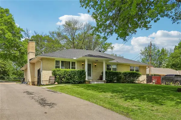 5310 Yecker Avenue, Kansas City, KS 66104